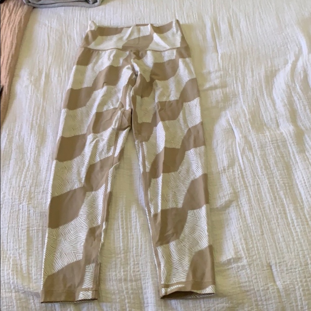 Aerie Chill Play Move High Waisted Legging